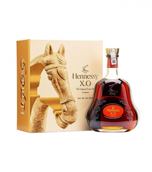 hennessy-xo-the-horse-year.jpg